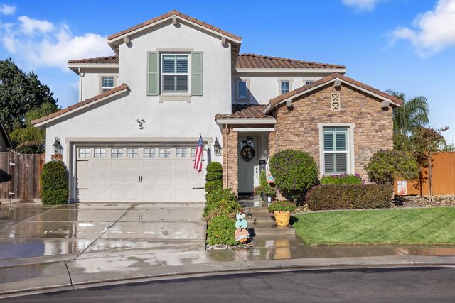 2908 Westport Cir, Oakdale, CA 95361