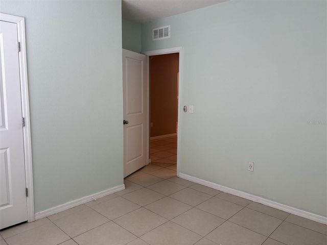 8216 BILSTON VILLAGE LANE, Gibsonton, FL 33534