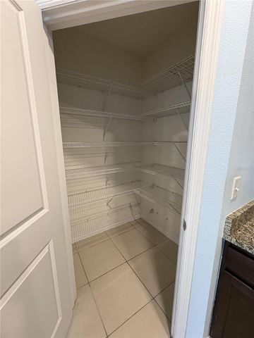 8216 BILSTON VILLAGE LANE, Gibsonton, FL 33534