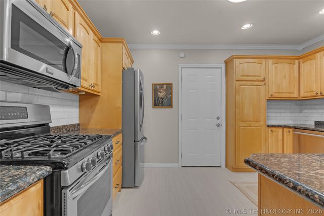 1515 E 37th Street, Tulsa, OK 74105