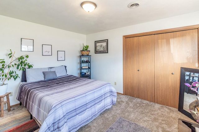 115 WILLIAM COURT, Hortonville, WI 54944