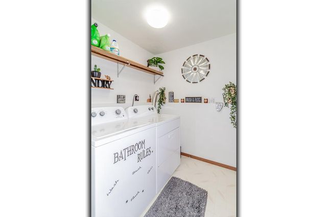 115 WILLIAM COURT, Hortonville, WI 54944