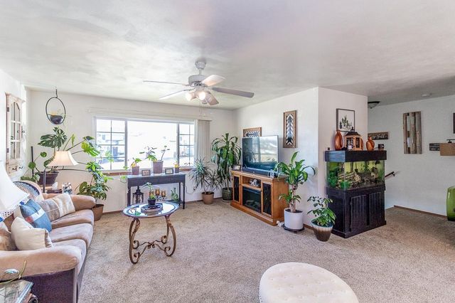 115 WILLIAM COURT, Hortonville, WI 54944