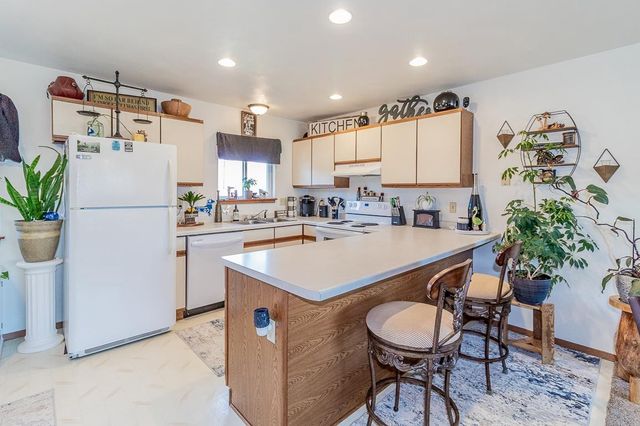 115 WILLIAM COURT, Hortonville, WI 54944