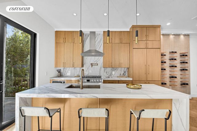 408 MONROE Street, New York City, NY 11221