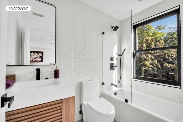 408 MONROE Street, New York City, NY 11221