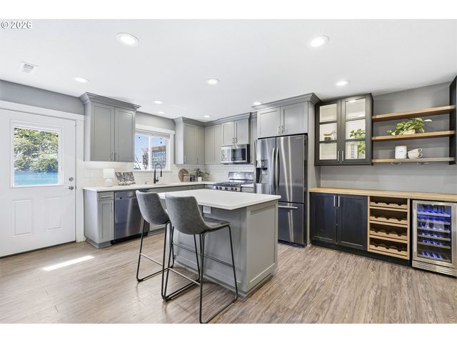 6506 Se HEMLOCK St, Milwaukie, OR 97222