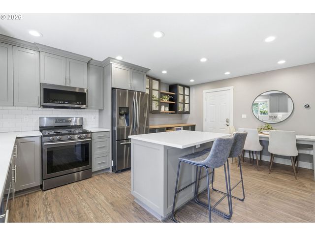 6506 Se HEMLOCK St, Milwaukie, OR 97222