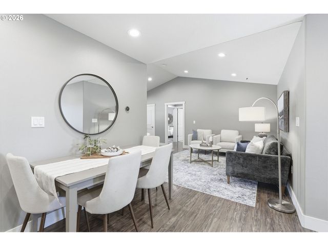 6506 Se HEMLOCK St, Milwaukie, OR 97222