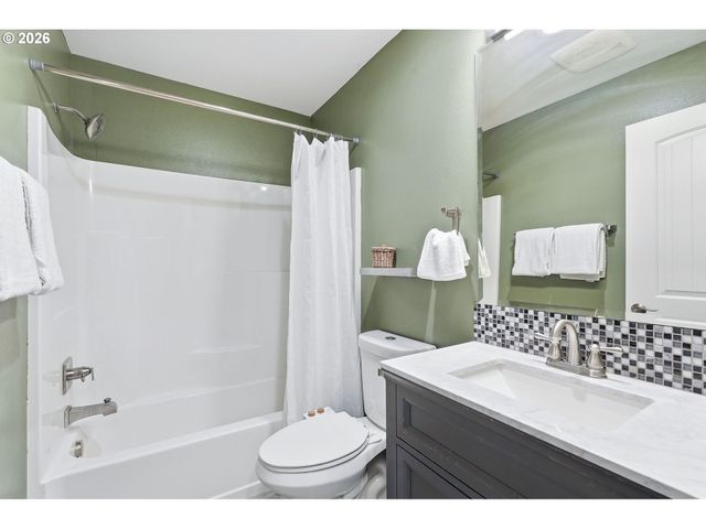 6506 Se HEMLOCK St, Milwaukie, OR 97222