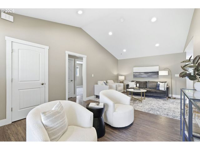 6506 Se HEMLOCK St, Milwaukie, OR 97222