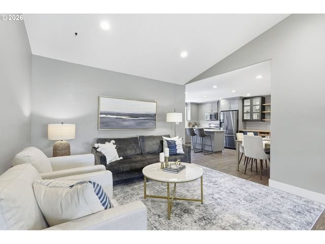 6506 Se HEMLOCK St, Milwaukie, OR 97222