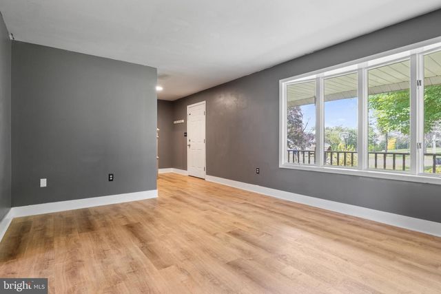 656 JULI DR, New Freedom, PA 17349