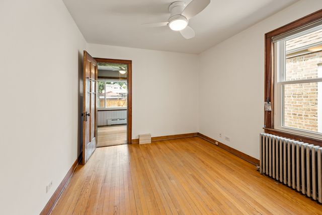 2850 W Chase Avenue, Chicago, IL 60645