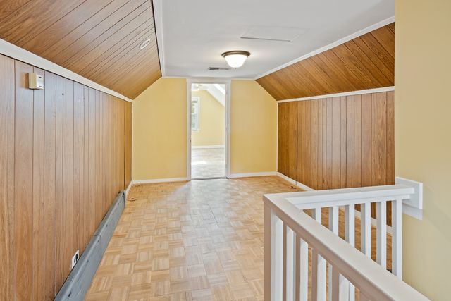 2850 W Chase Avenue, Chicago, IL 60645