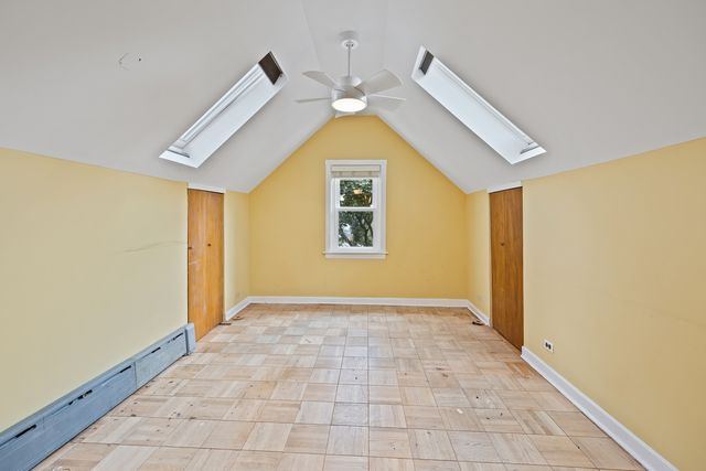 2850 W Chase Avenue, Chicago, IL 60645