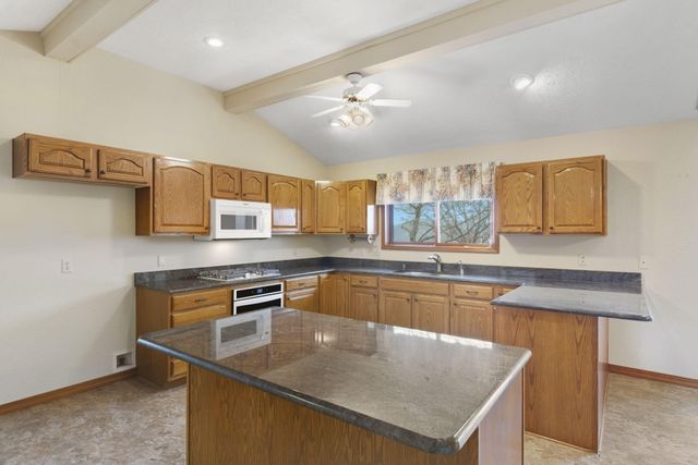 342 Foxtrail Drive, Branson West, MO 65737