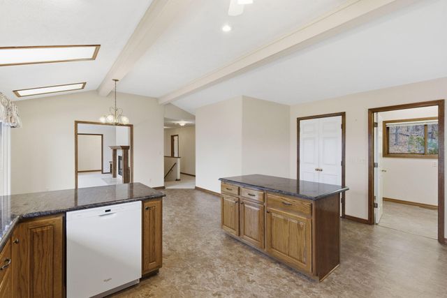 342 Foxtrail Drive, Branson West, MO 65737