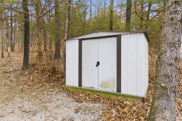 342 Foxtrail Drive, Branson West, MO 65737