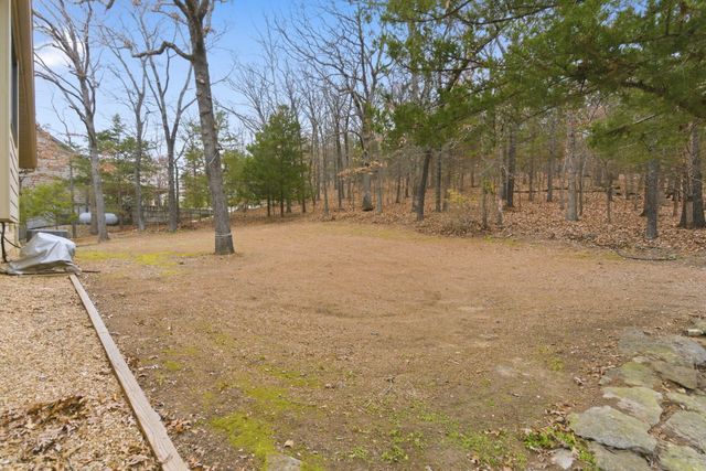 342 Foxtrail Drive, Branson West, MO 65737