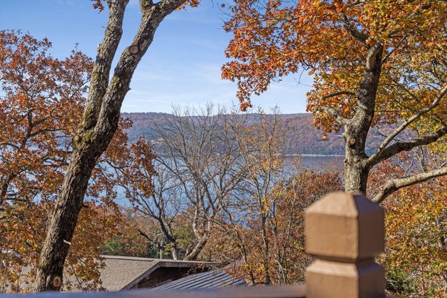 342 Foxtrail Drive, Branson West, MO 65737