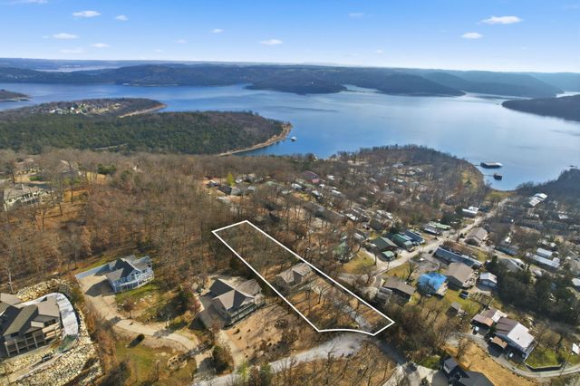 342 Foxtrail Drive, Branson West, MO 65737