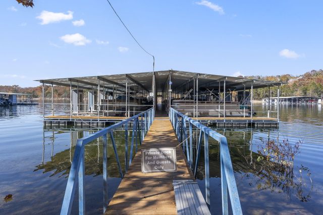 342 Foxtrail Drive, Branson West, MO 65737