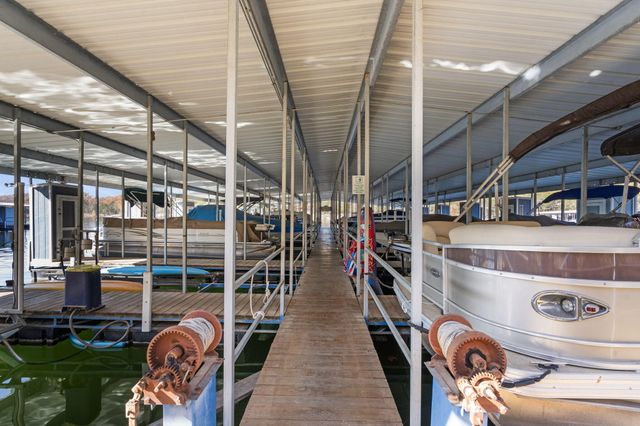 342 Foxtrail Drive, Branson West, MO 65737