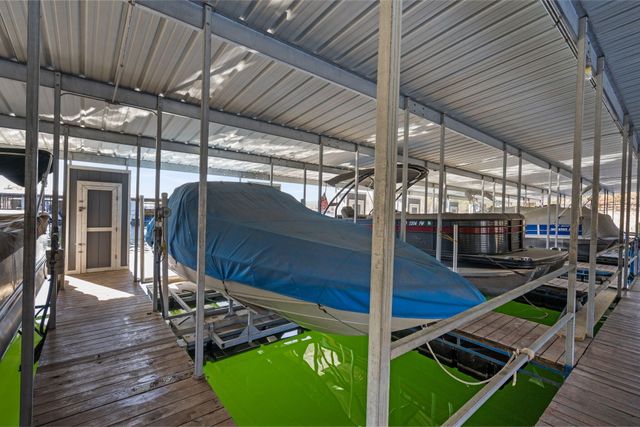 342 Foxtrail Drive, Branson West, MO 65737