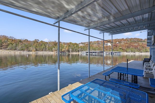 342 Foxtrail Drive, Branson West, MO 65737