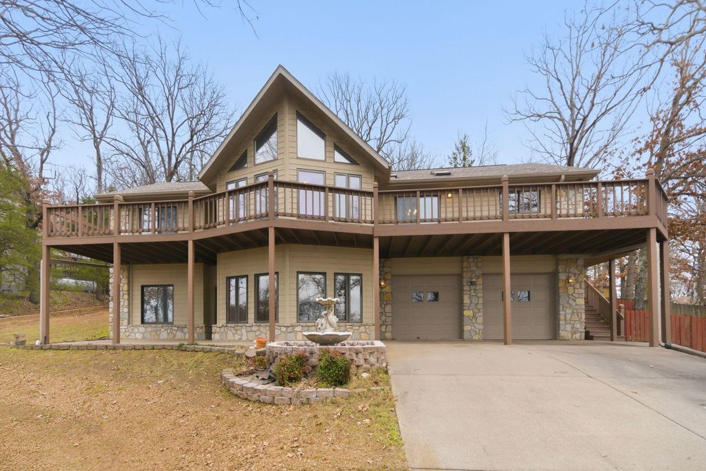 342 Foxtrail Drive, Branson West, MO 65737