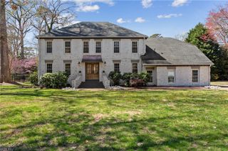 1249 E Bay Shore DR, Virginia Beach, VA 23451