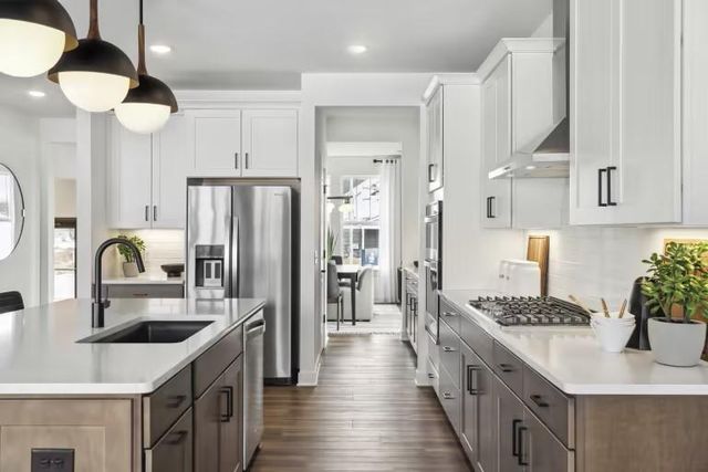 1533 149th Street W, Rosemount, MN 55068