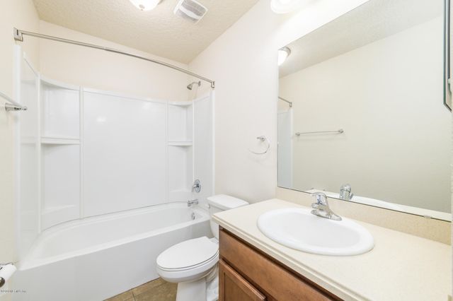 413 FOREST MEADOW Lane, Orange Park, FL 32065