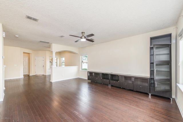 413 FOREST MEADOW Lane, Orange Park, FL 32065