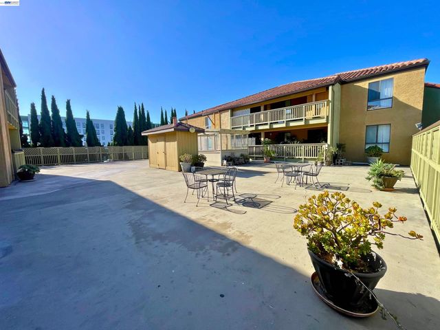 16006 E.14th Street 204, Ashland, CA 94578