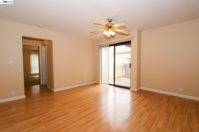 16006 E.14th Street 204, Ashland, CA 94578