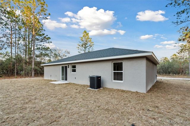 24780 NW Hillsdale Avenue, Dunnellon, FL 34431