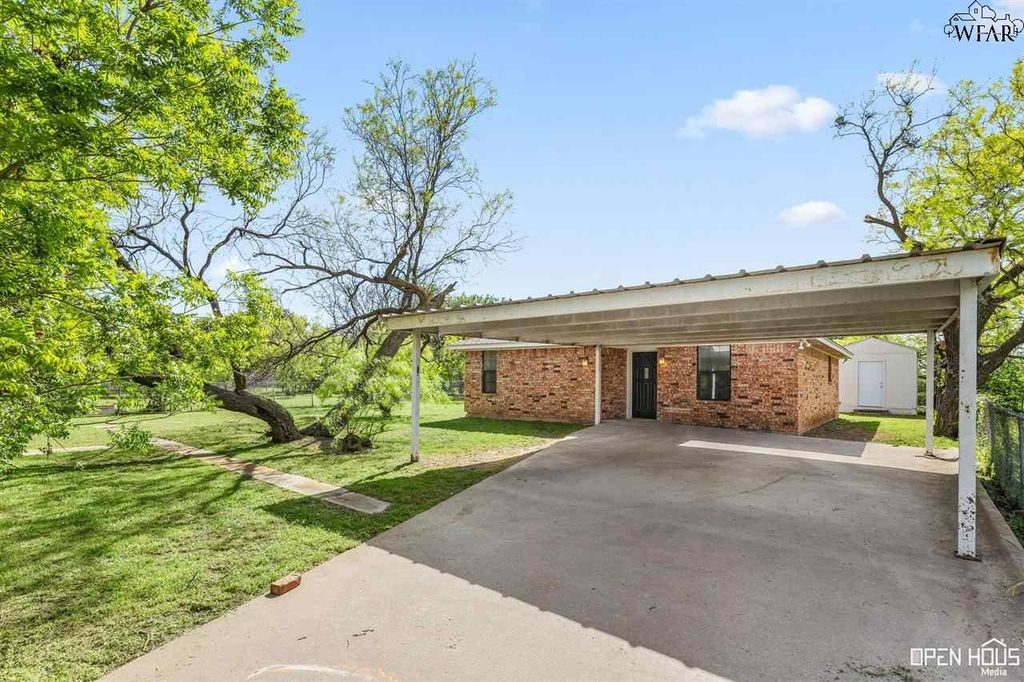 4428 R SISK ROAD, Wichita Falls, TX 76310