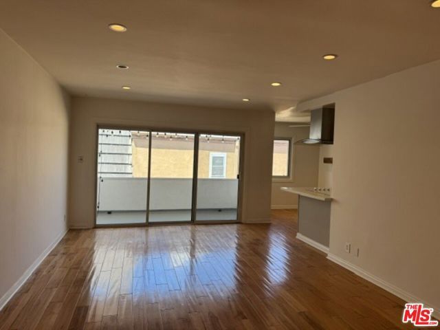 8710 Delgany Ave 23, Playa Del Rey (los Angeles), CA 90293