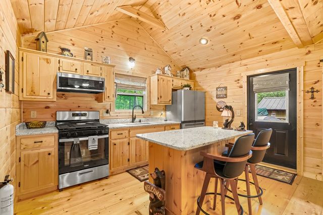 207 Bentley Cove, Murphy, NC 28906