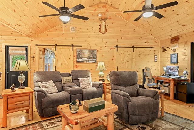 207 Bentley Cove, Murphy, NC 28906