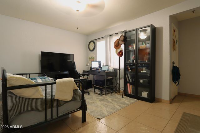3511 E BASELINE Road 1233, Phoenix, AZ 85042
