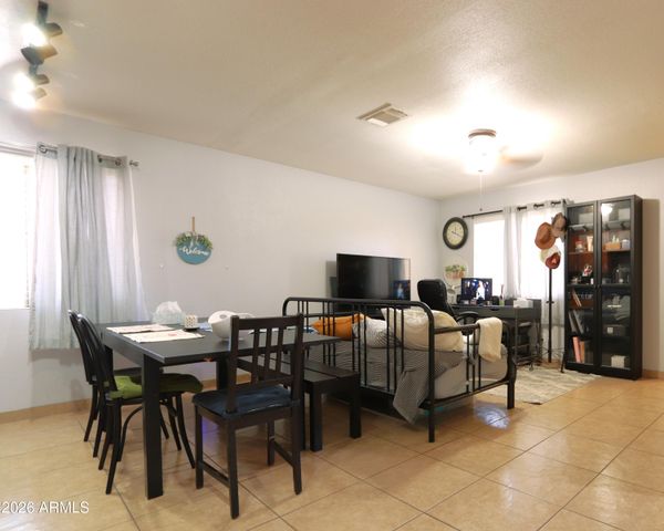 3511 E BASELINE Road 1233, Phoenix, AZ 85042