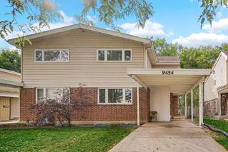 9454 Meadow Lane, Des Plaines, IL 60016