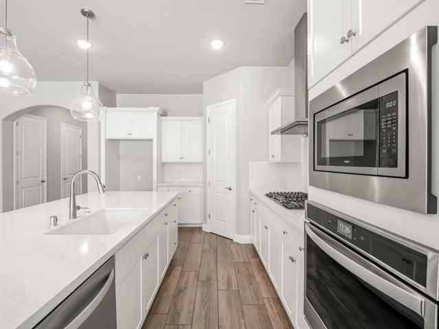 1751 N Kaweah Avenue, Clovis, CA 93619