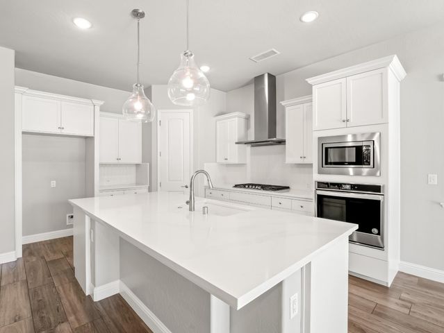 1751 N Kaweah Avenue, Clovis, CA 93619