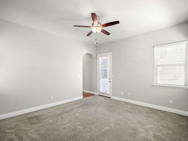 1751 N Kaweah Avenue, Clovis, CA 93619