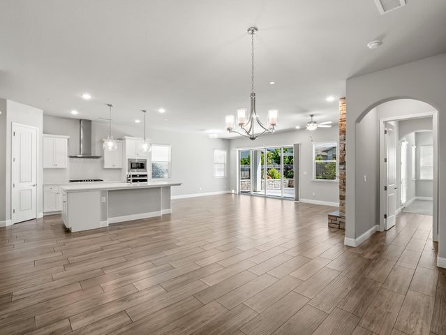 1751 N Kaweah Avenue, Clovis, CA 93619