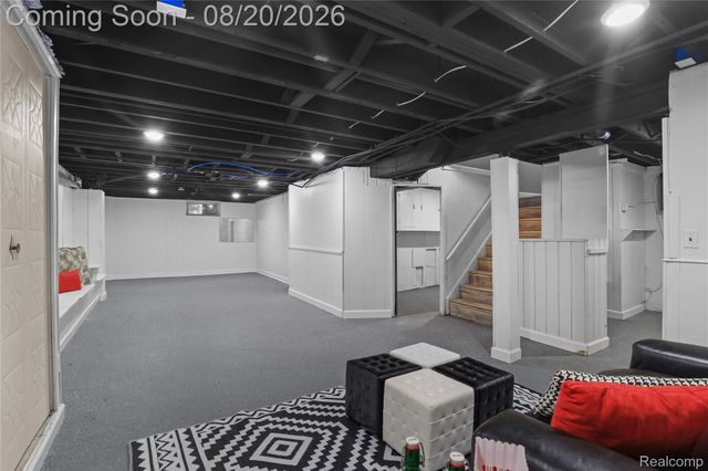 24241 Coolidge Highway, Oak Park, MI 48237